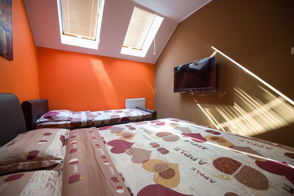 Orange Apartment Novi Sad Room photo